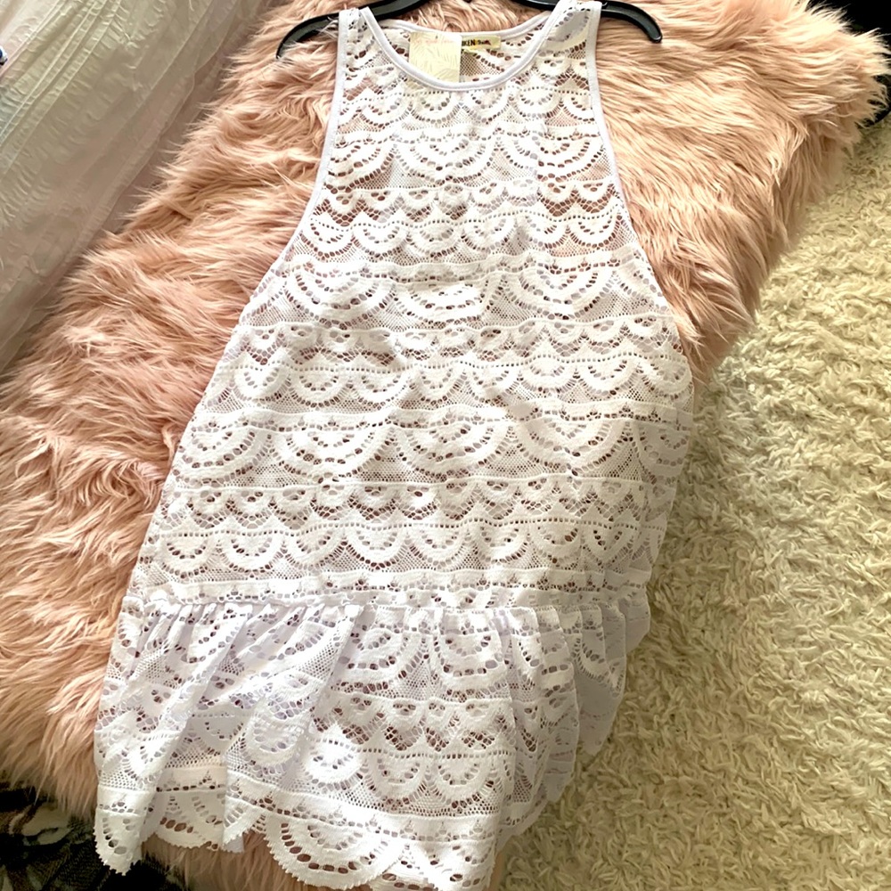 Womens white crocheted lace beach cover up size M